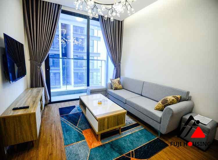 ハノイの中心地、バーチン区で便利な立地の2LDKアパート、Vinhomes Metropolisで賃貸中