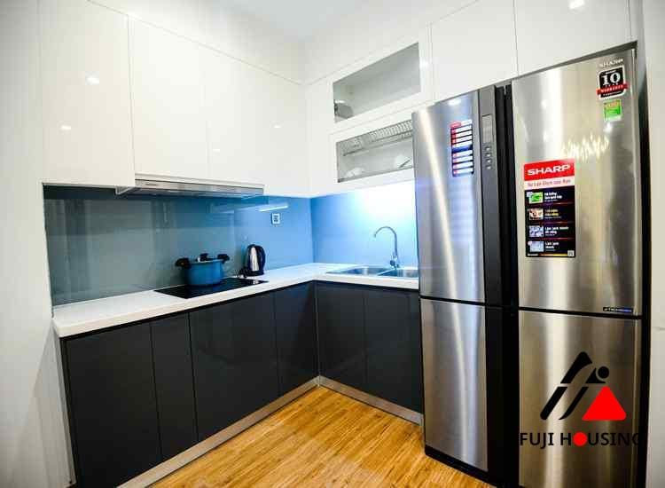 ハノイの中心地、バーチン区で便利な立地の2LDKアパート、Vinhomes Metropolisで賃貸中