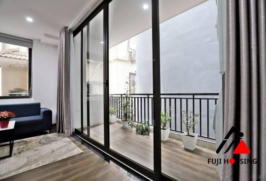 To Ngoc Van通りの新築１ベットルームサービスアパート - 理想的な居住空間