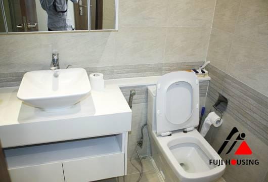 Vinhomes Metropolisで贅沢な2ベッドルームアパートに住む