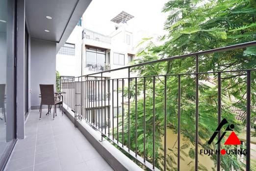 湖の近く、タイホー区のTo Ngoc Van通りで1LDK賃貸アパート