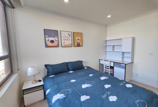 スターレイクアパートメント 3ベッドルーム、月額1800USD、130m2