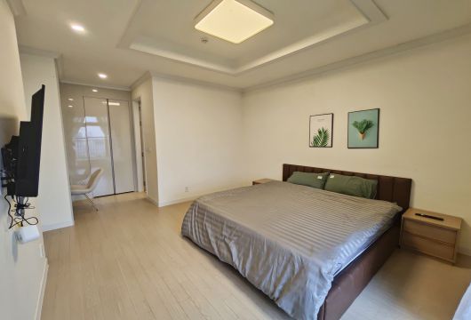 ハノイTây Hồの高級アパートメント - Starlake、3ベッドルーム賃貸