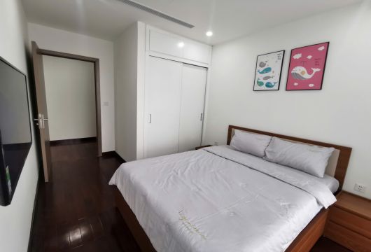 ハノイのVinhomes Skylakeで3ベッドルーム、完全家具付き、月額1100USD