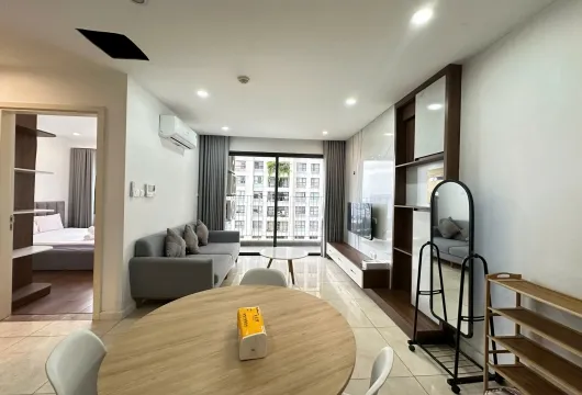 ハノイ賃貸アパート：快適な2ベッドルーム&設備完備のVinhomes D'Capitale