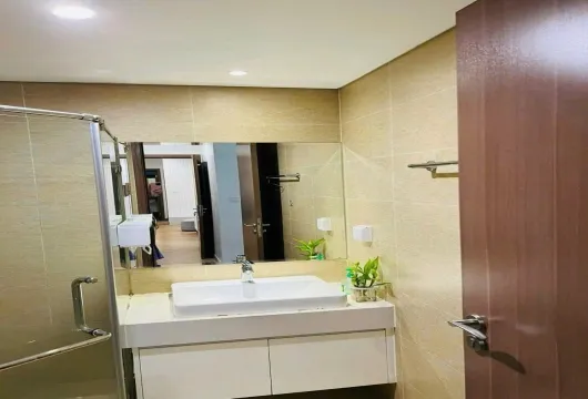 ハノイ賃貸アパート：外国人向けVinhomes Skylake高層階3BR・2BA・湖ビュー