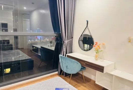 ハノイ賃貸アパート：外国人向けVinhomes Skylake高層階3BR・2BA・湖ビュー