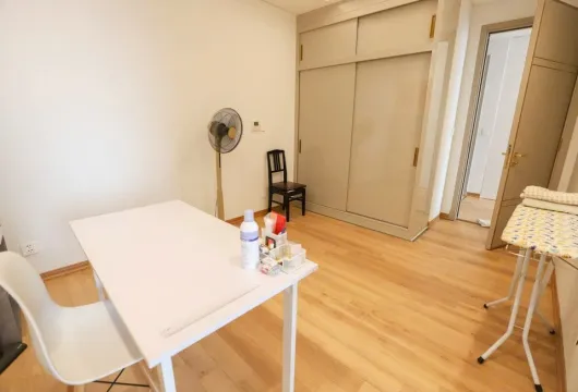 Sun Grand City 69B Thuy Khue, Tay Ho 賃貸｜3LDK｜西湖