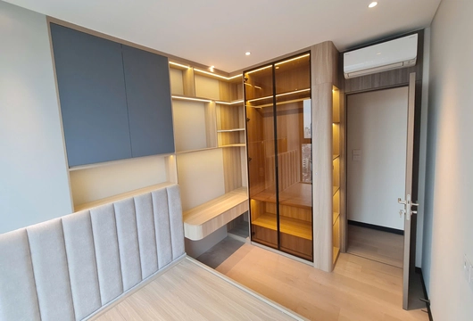 The Nelson実用賃貸｜Láng Hạの85㎡高層階住戸