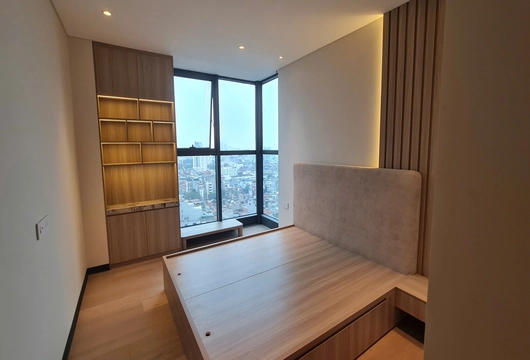 The Nelson実用賃貸｜Láng Hạの85㎡高層階住戸
